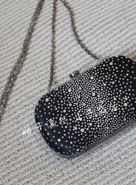 包邮 先锋小众 2025新款黑色贴钻女包手拿晚宴包新款度假休闲背包