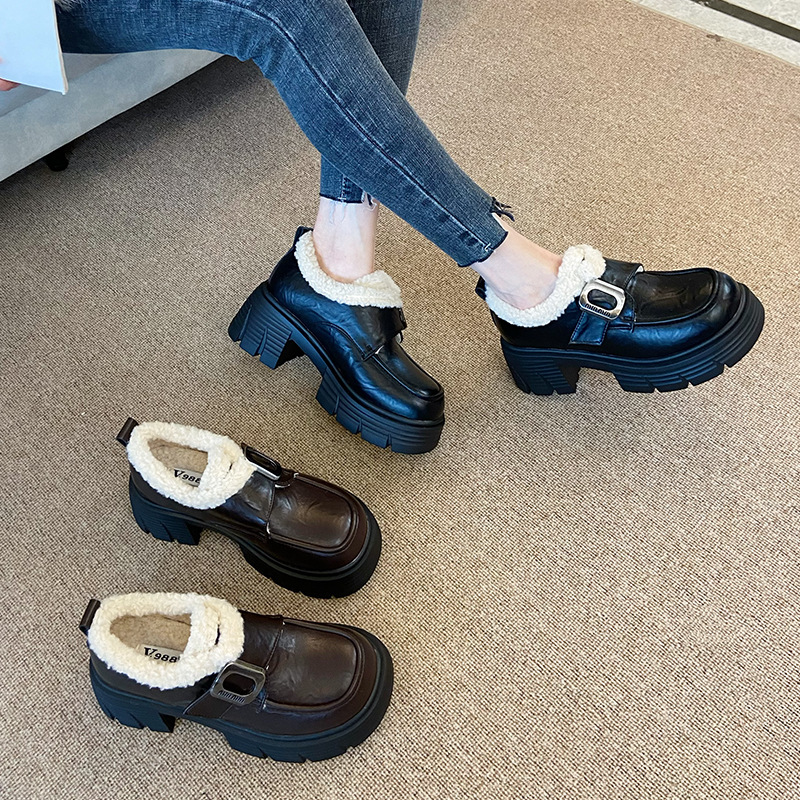 厚底小皮鞋女2025年新款夏加绒保暖鞋高跟乐福鞋粗跟加绒毛毛鞋