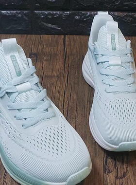 2025新款飞织网面运动鞋 男士休闲跑鞋 厚底舒适 轻便 57-11A