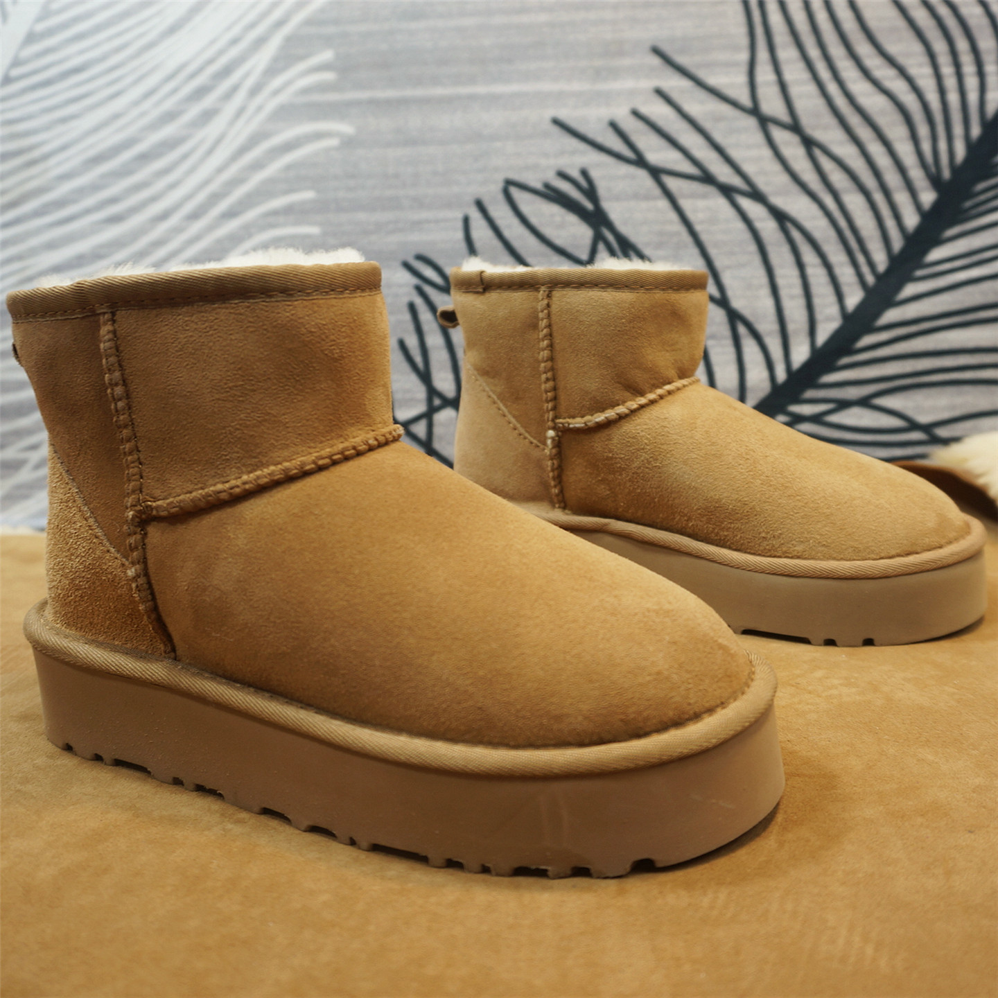 样板超值处理（看说明）真皮羊皮毛一体雪地靴短筒靴厚底靴25-4C