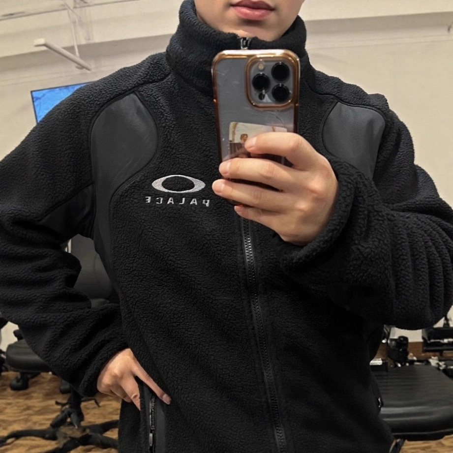 高品质Palace x O@kley 欧克利联名款刺绣立领摇粒绒外套男女同款