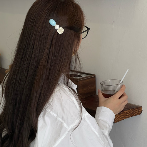 奶白几何造型发夹边夹一字夹