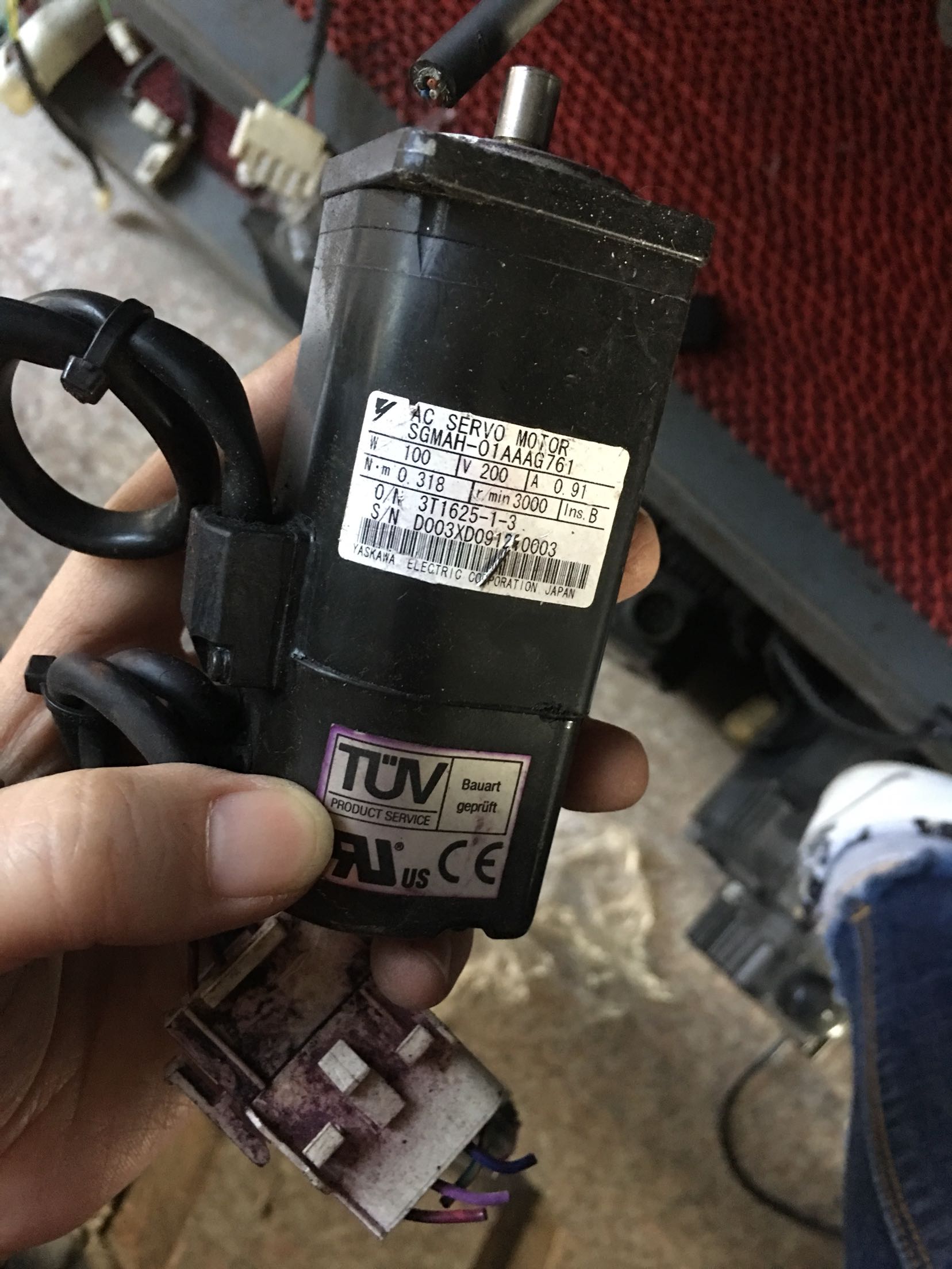 安川电机进口SGMAH-01AAAG761