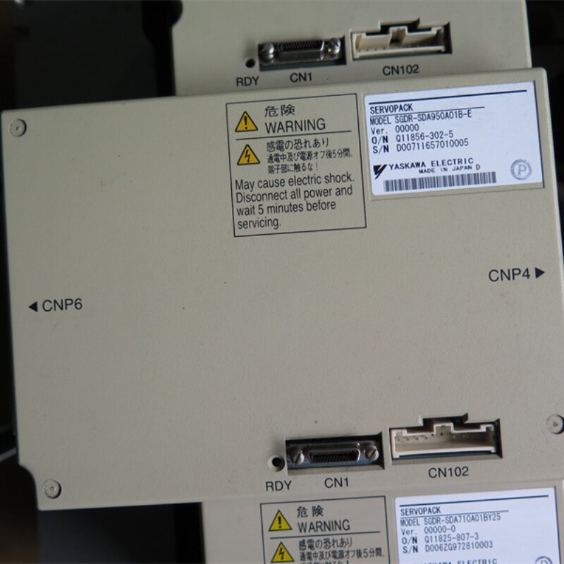 SGDR-SDA950A01B-E/EY26 SGDR-SDACB350AAB 安川伺服驱动器图片