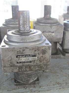 VRKF-25D-400 新宝减速机 速比1:25