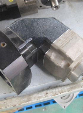 AFR075-S2-P2 金锐减速机速比1:20输入轴24mm直径130mm法兰110mm