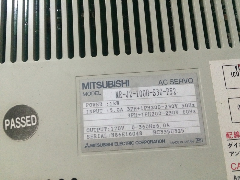 MR-J2-100B-S30-P52  二手三菱驱动器