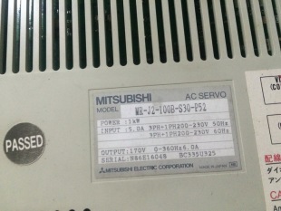 S30 100B P52 二手三菱驅(qū)動器
