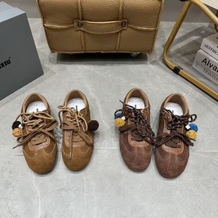 2025秋季新款磨砂皮复古德训鞋女圆头松果双鞋带设计小众休闲板鞋