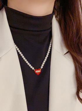 秋冬新款红色爱心滴油字母玻璃珠项链复古轻奢高级感锁骨链批发
