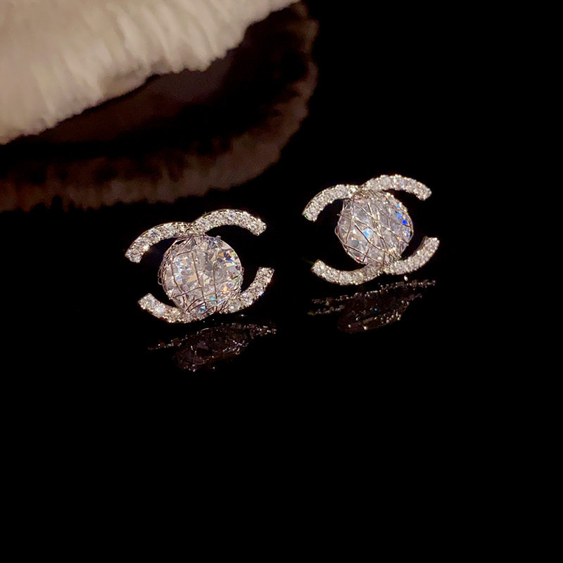 时尚高级感小巧小香风锆石耳钉s925银针精致百搭通勤款网红耳环女