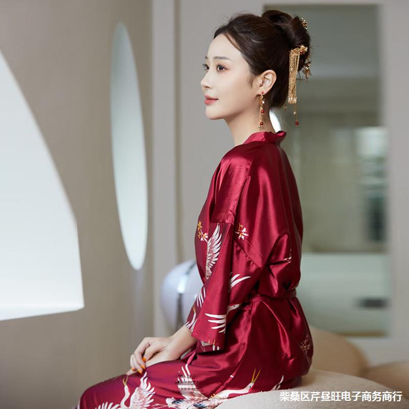 仙鹤伴娘晨袍睡衣女夏季薄款长款冰丝绸性感睡袍结婚新娘婚礼浴袍