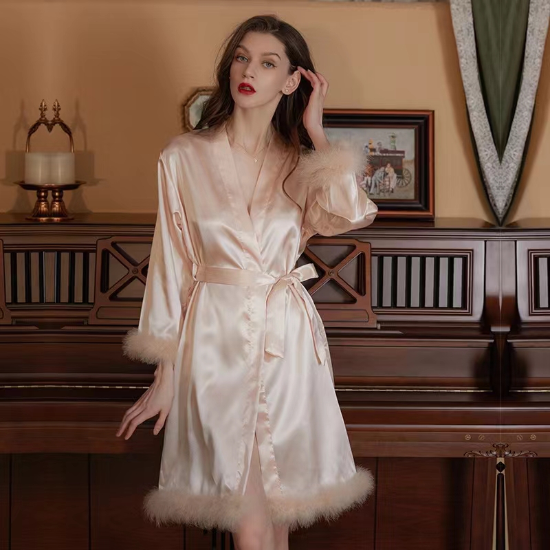 婚礼晨袍女新娘伴娘团冰丝结婚睡袍红色睡衣丝绸长款夏季薄款羽毛