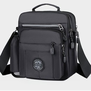 新款男士竖版单肩斜挎包休闲男包多功能潮流手提包防水牛津布包