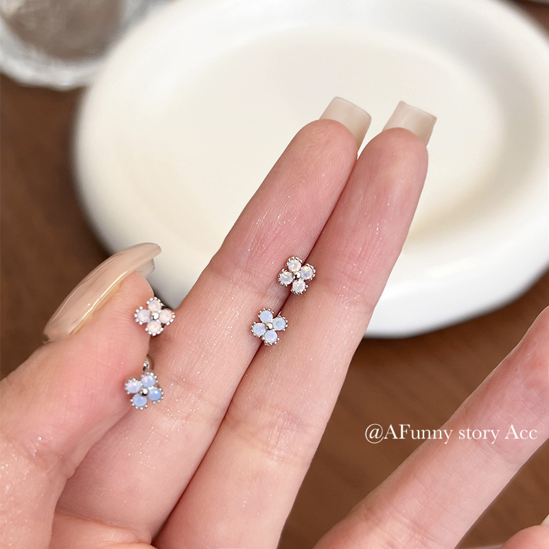 小兰花AFunnyStory精致百搭春夏新款耳钉迷你四叶草耳骨钉耳针女