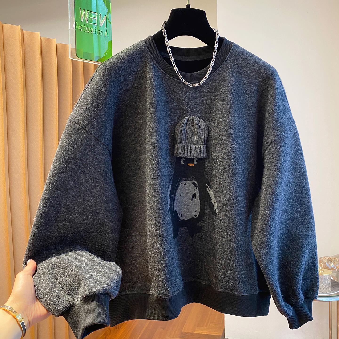 韩国高级感灰色加绒卫衣女秋冬大码新款宽松休闲减龄套头圆领上衣