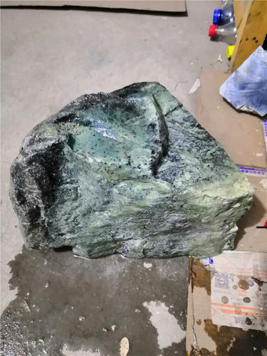 泰山玉原石花斑料大块整料没裂明料带皮玉石可精工雕刻裸石