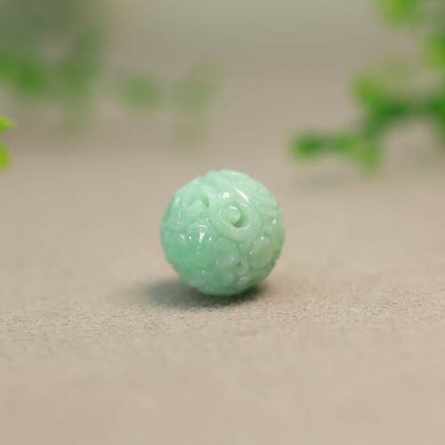 缅甸天然A货翡翠镂空雕花珠子