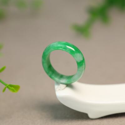 阳绿缅甸天然A货翡翠戒指