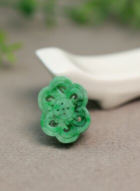 #G831果绿色天然A货翡翠中国结形背云 有通天孔和三通孔古钱币纹