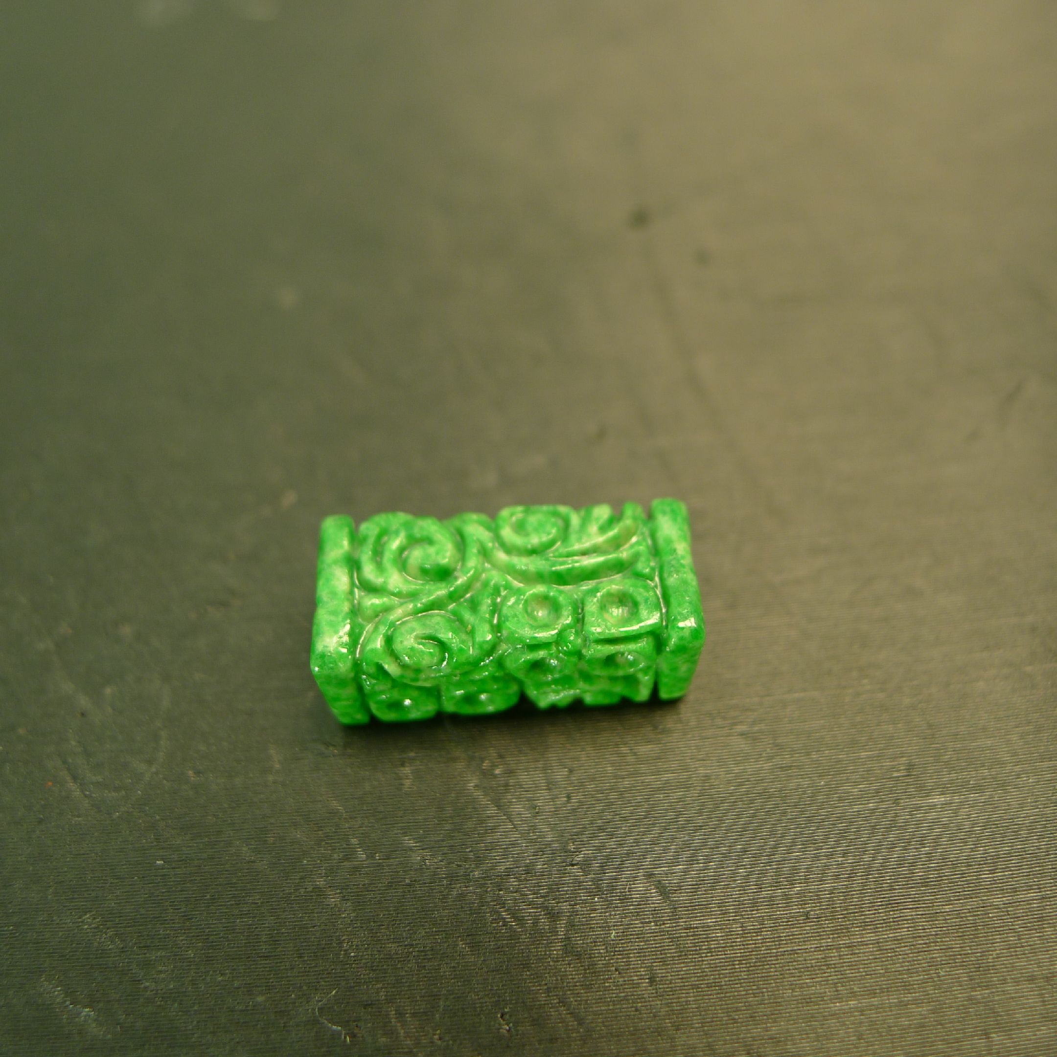 翡翠路路通转运珠长方柱形桶珠