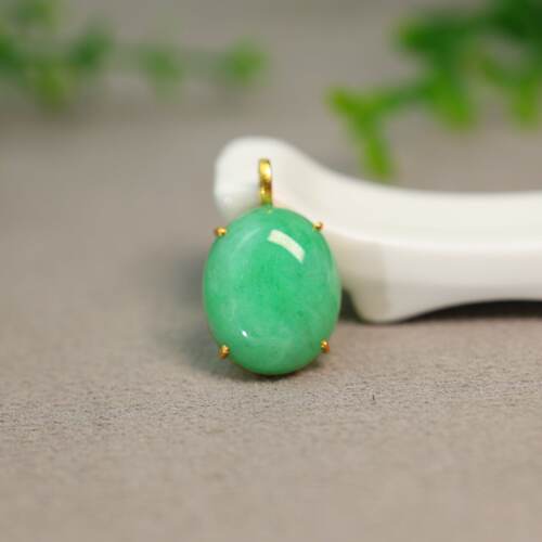 缅甸天然A货翡翠蛋面吊坠