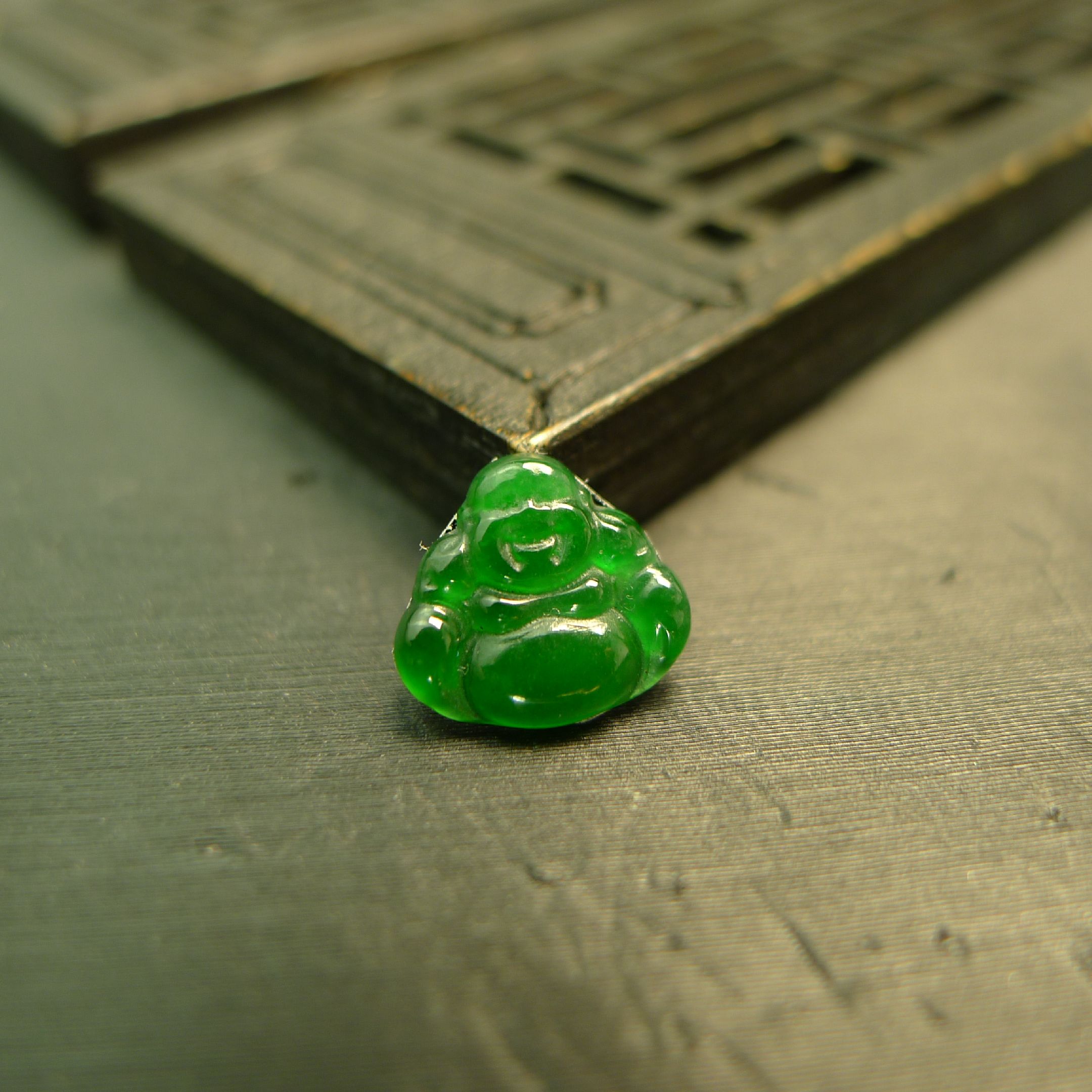 天然翡翠小弥勒佛笑面佛公戒面