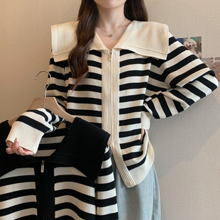 大码海军领条纹长袖针织衫女春季2026新款胖mm显瘦拉链外套上衣潮
