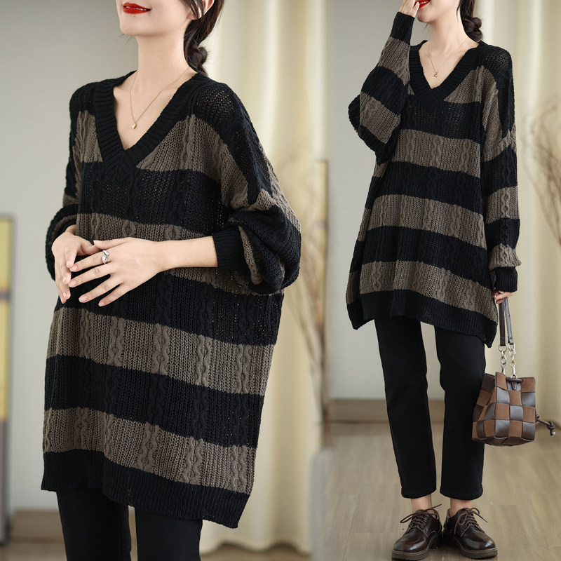 慵懒松弛感条纹麻花毛衣女2025秋季新款宽松显瘦V领中长款针织衫