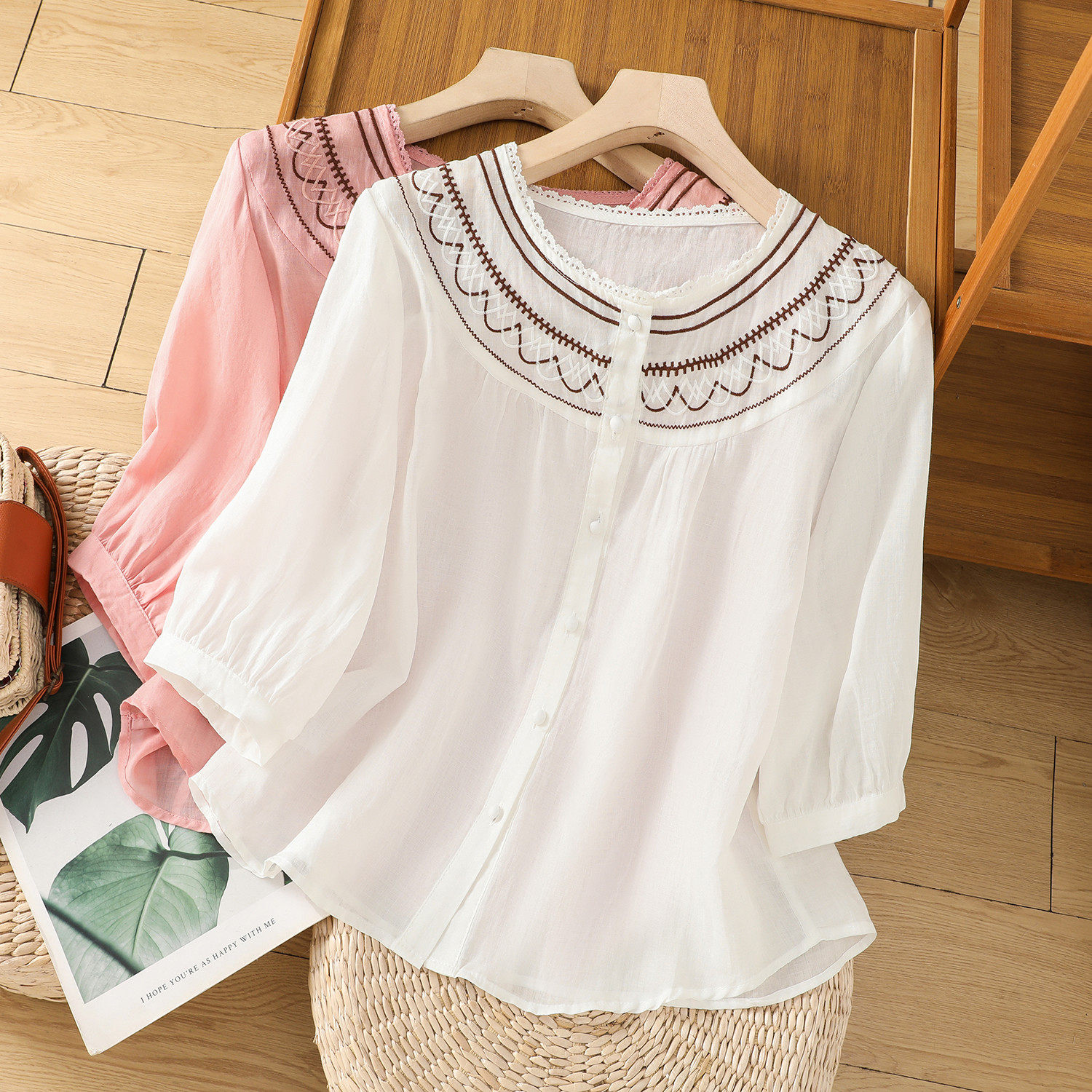 小菲家~2024夏装新款显瘦气质时尚百搭五分袖苎麻刺绣衬衫上衣女