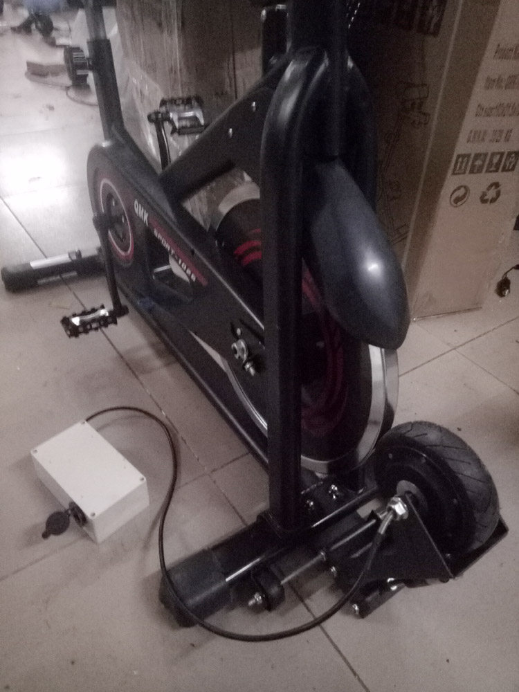健身发电器材健身发电机 自行车脚踏手摇发电机骑行台发电机 道具