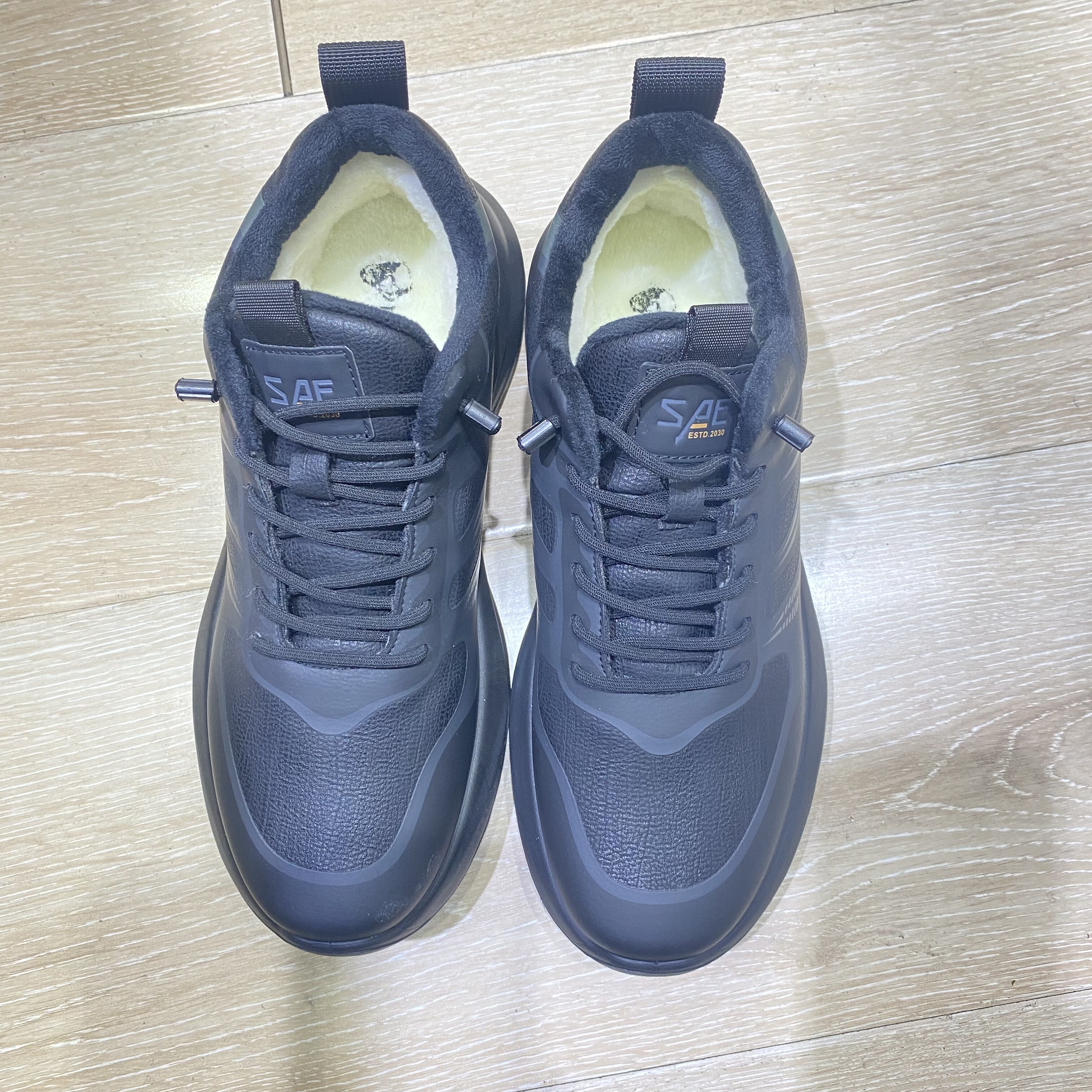 老人头时尚男士羊毛运动男鞋保暖户外冬季防滑厚底软底休闲棉靴子