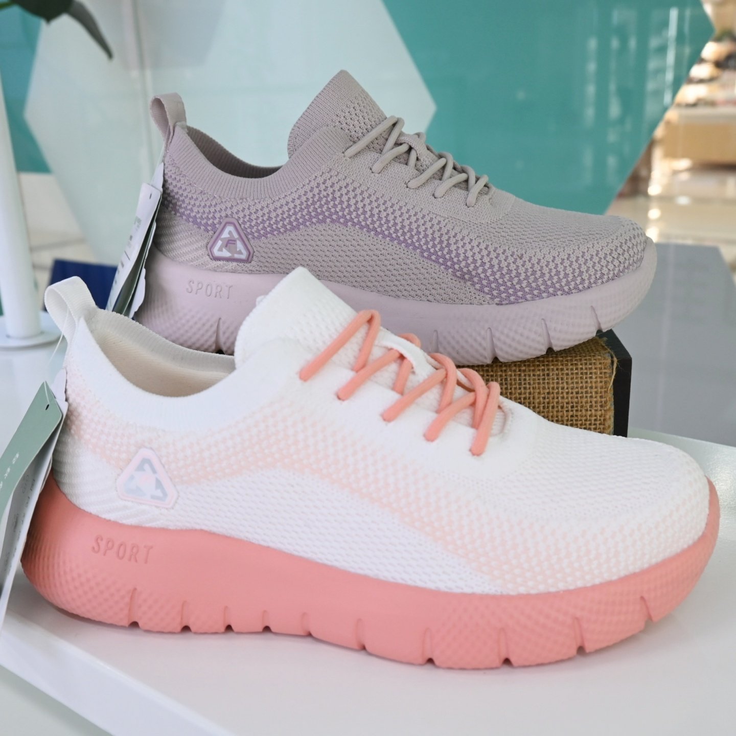 老北京布鞋女26春季透气飞织网面运动鞋轻便软底糖果色时尚休闲鞋,女鞋,时尚休闲鞋,淘宝优惠券,粉丝福利购,淘宝优惠卷