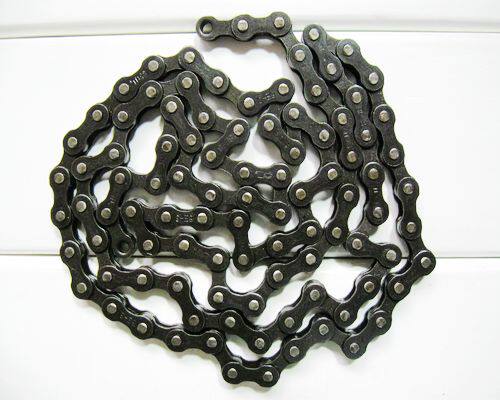 Chaîne de vélo - Ref 2363618 Image 1