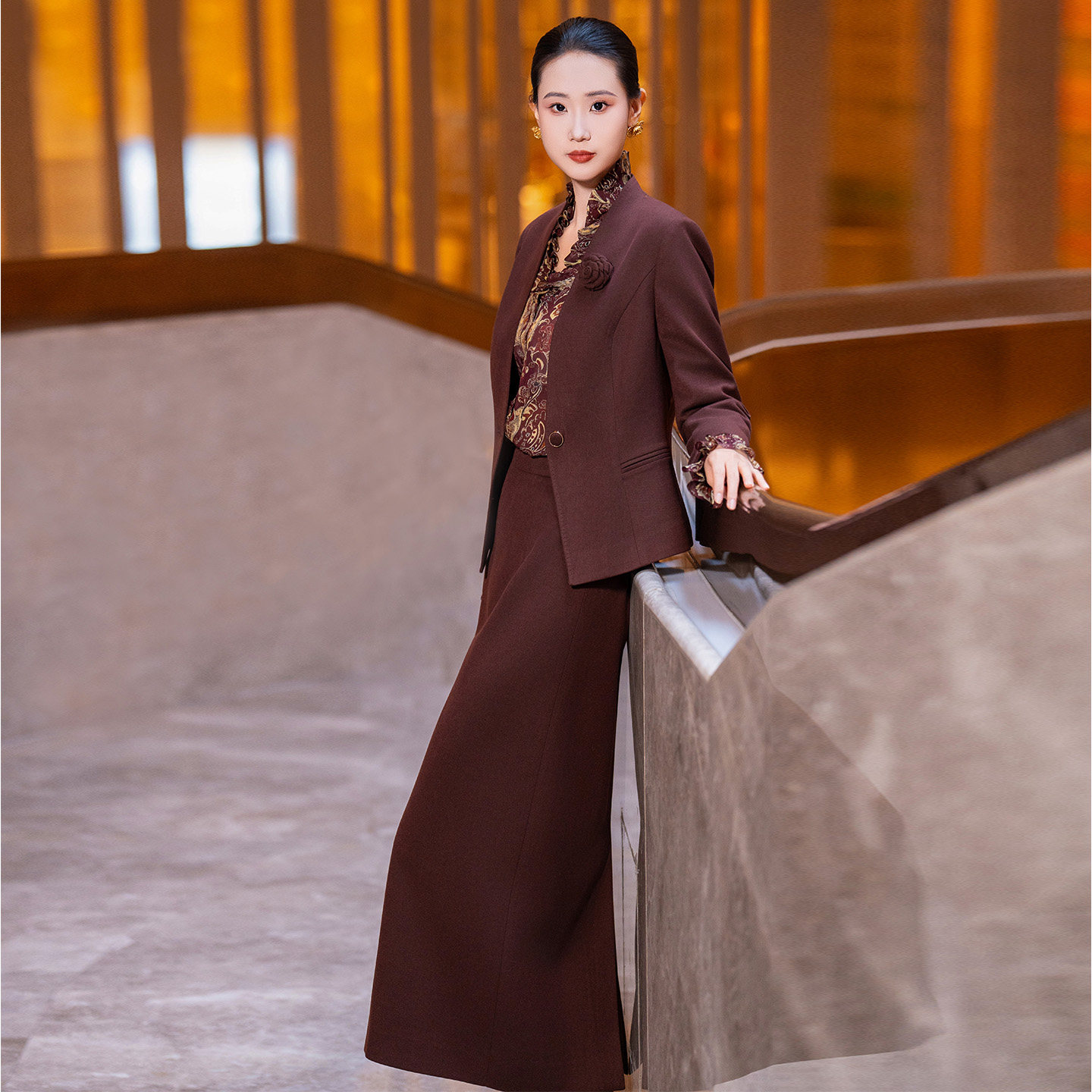 喜婆婆婚宴装套装裙女2026春季新款女装时尚气质西装半身裙三件套