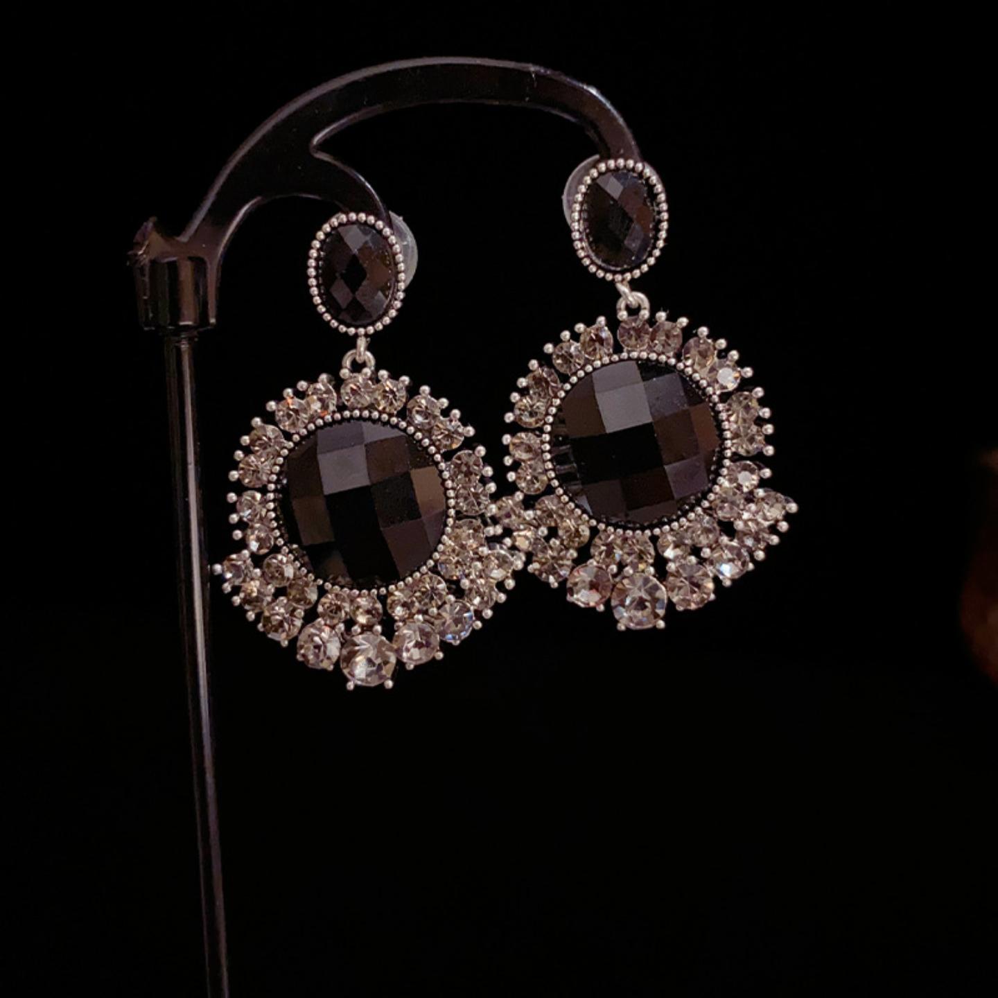 精致网红复古时尚黑色水晶耳坠