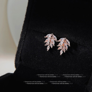 简约小巧玫瑰金锆石耳钉小众轻奢风麦穗耳环时尚通勤耳饰高级感