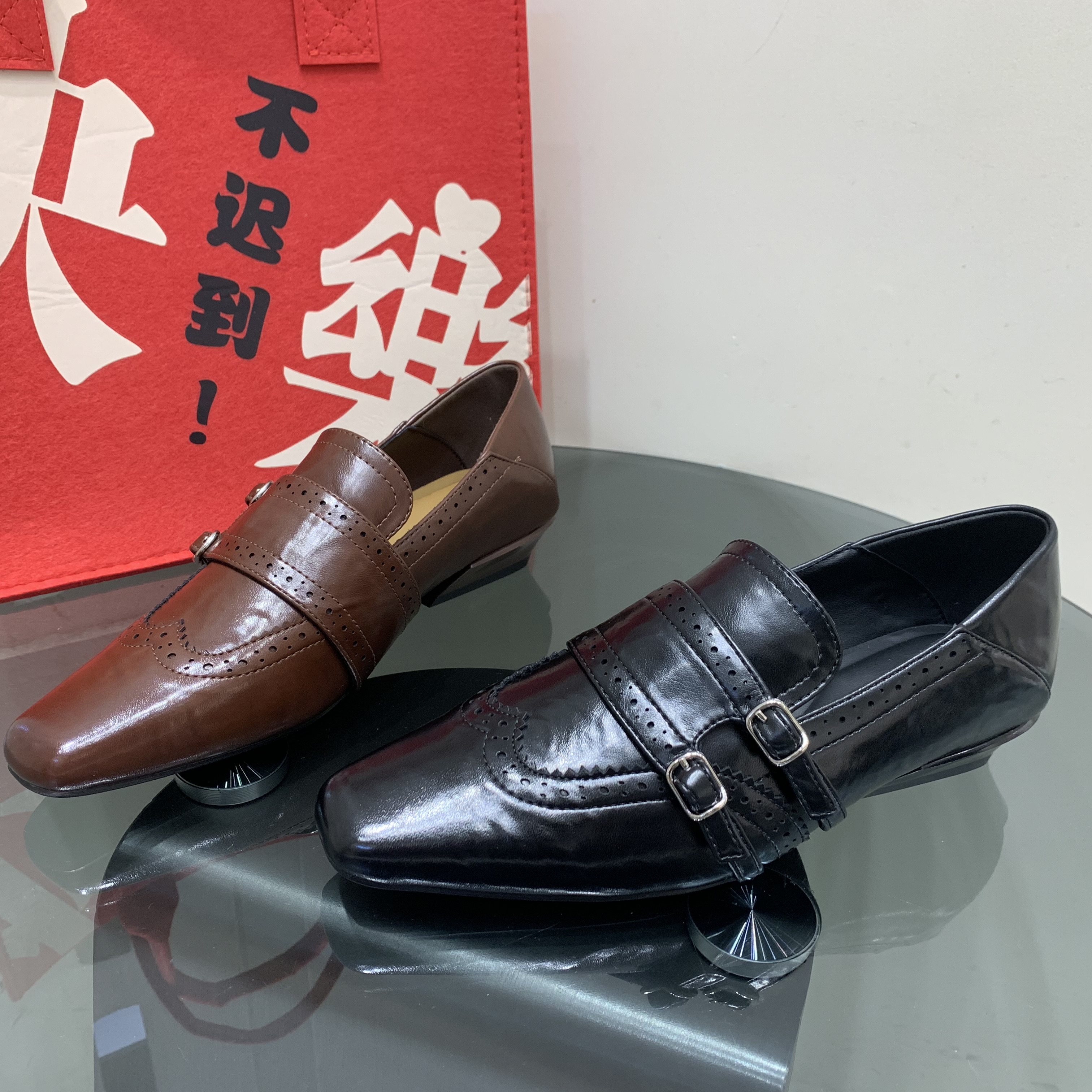 欧货2026春季新款时尚英伦风小皮鞋低跟布洛克皮带扣深口单鞋女,女鞋,牛津鞋/布洛克鞋/德比鞋,淘宝优惠券,粉丝福利购,淘宝优惠卷