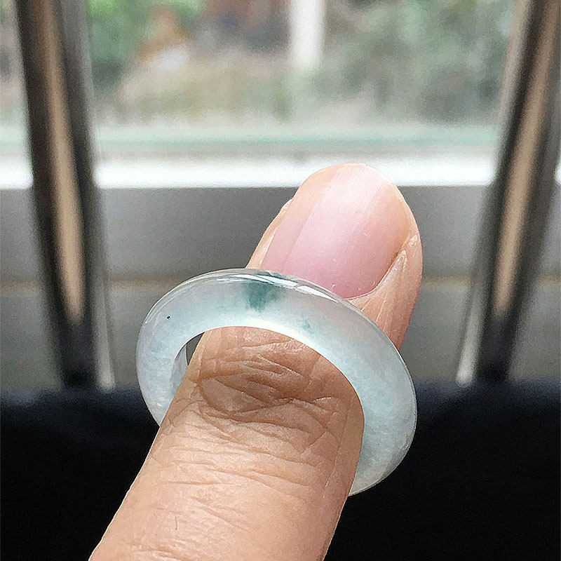 珠宝翡翠冰种飘蓝花指环女款戒