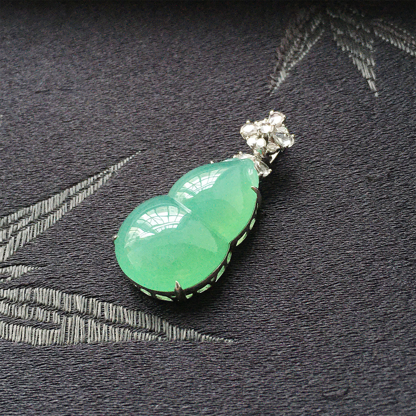 缅甸翡翠葫芦吊坠18K金镶嵌冰种翡翠满绿葫芦挂坠老坑a货福禄挂件