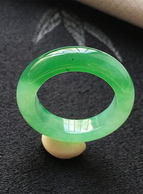 缅甸翡翠冰种阳绿色玉指环戒圈16mm老种a货冰透翠绿色戒12号圈女