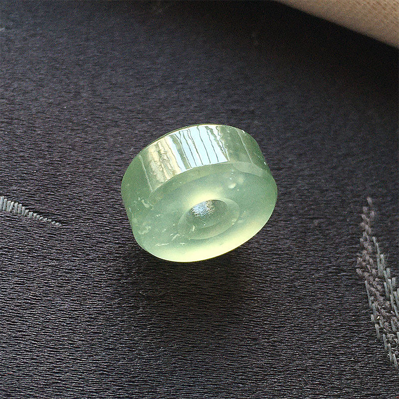 缅甸翡翠高冰种纯净玉平安扣吊坠浅绿色玉扣老种a货冰透水润玉圈