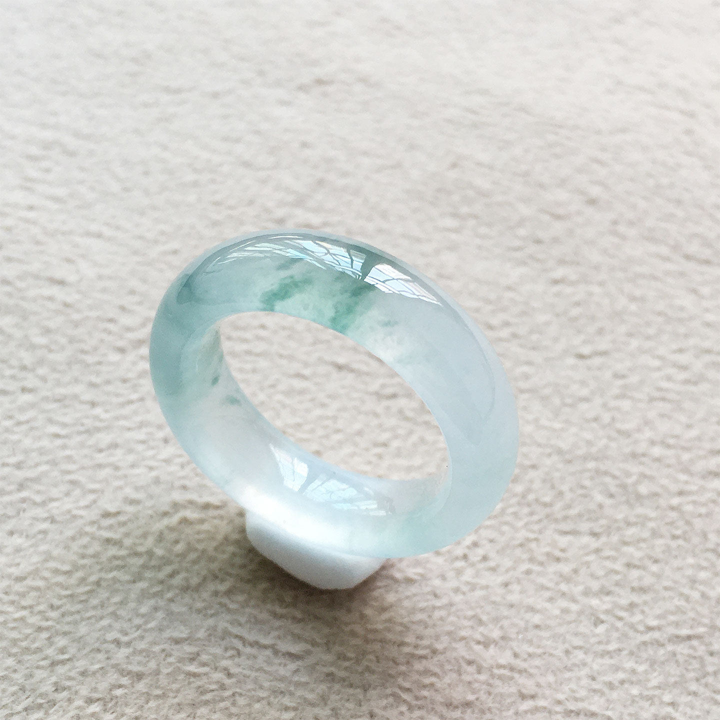 缅甸翡翠高冰种飘蓝花玉指环戒圈