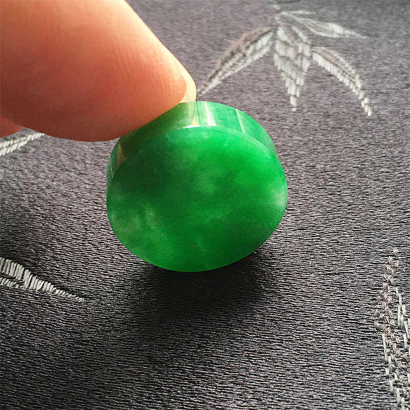 缅甸翡翠冰种翠绿色无事牌吊坠老种a货冰绿平安扣挂件素牌子镶嵌