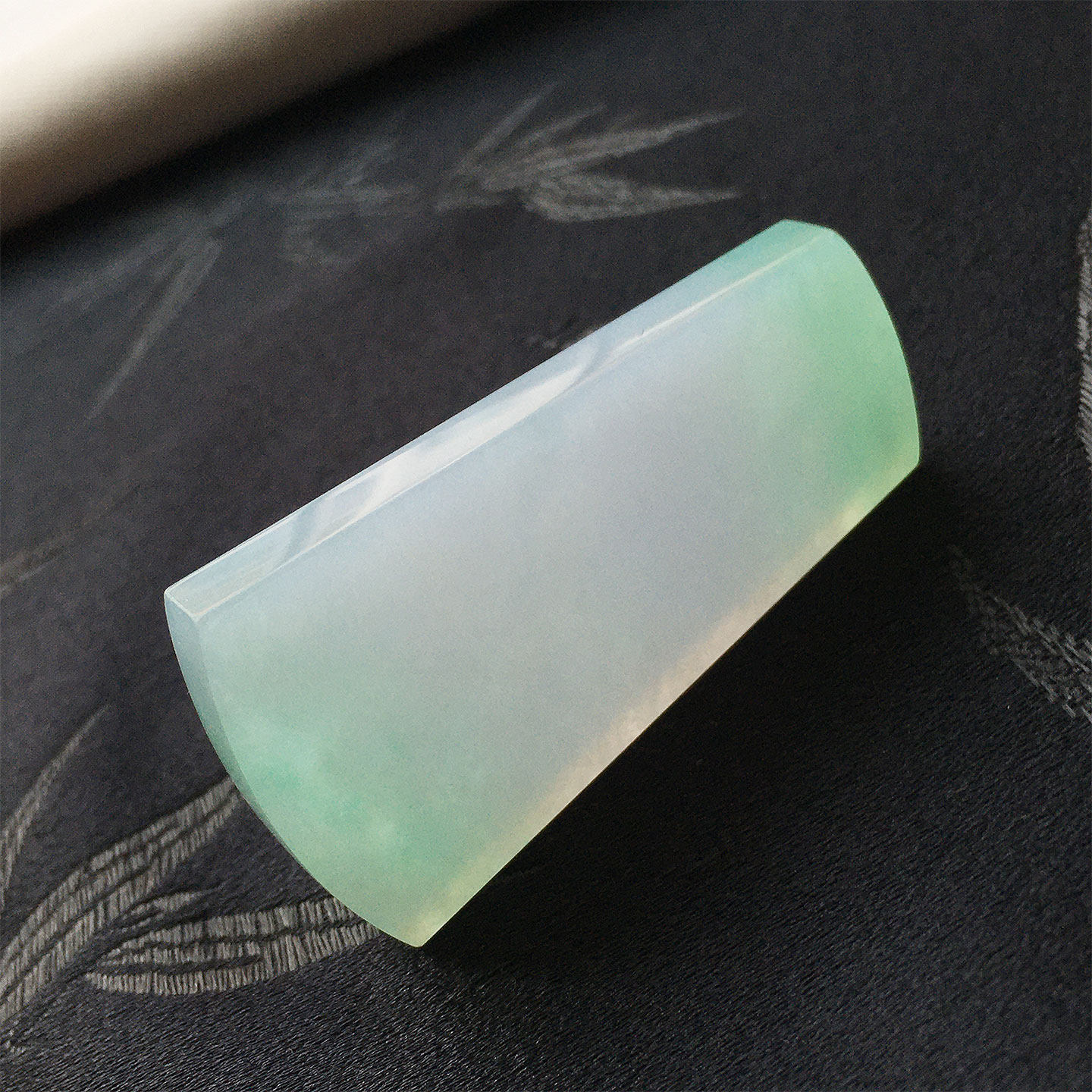 缅甸翡翠冰种紫罗兰无事牌吊坠老种a货冰透春带彩平安素面挂件