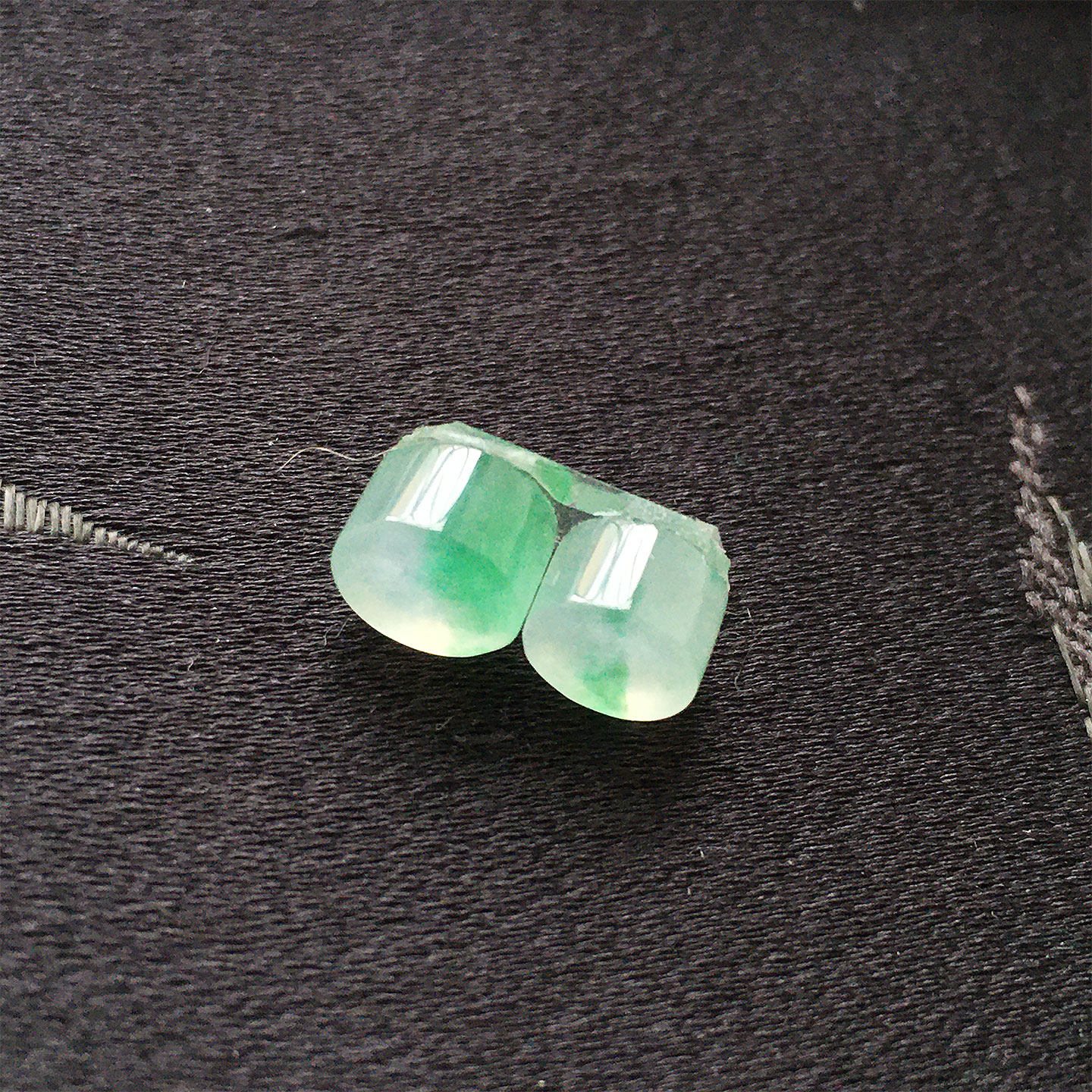 缅甸翡翠高冰种飘翠绿色配珠老种a货冰透水润玉对珠裸石手串玉珠