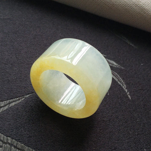 缅甸翡翠冰种飘黄翡玉指环扳指