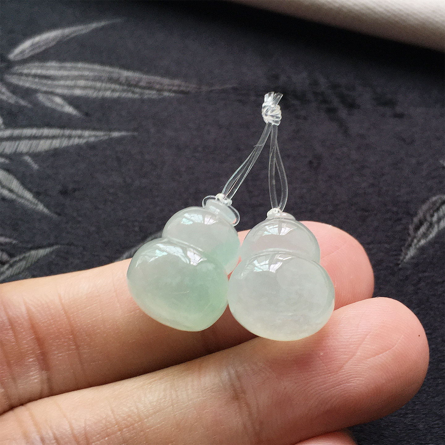 缅甸翡翠冰种饱满立体葫芦吊坠
