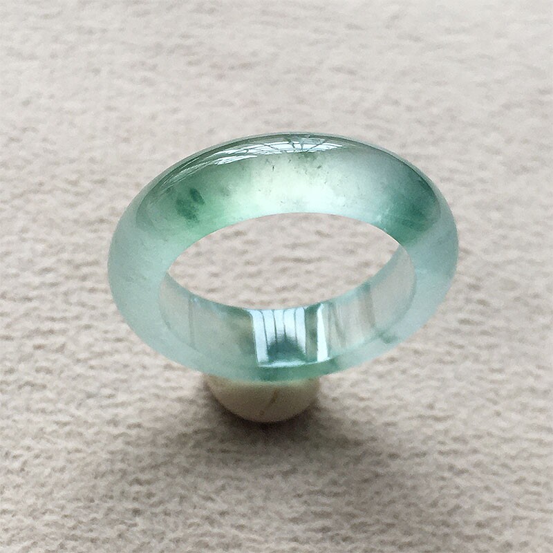 缅甸翡翠高冰种飘绿花玉指环戒圈15号圈老种a货冰绿玉戒17.5mm