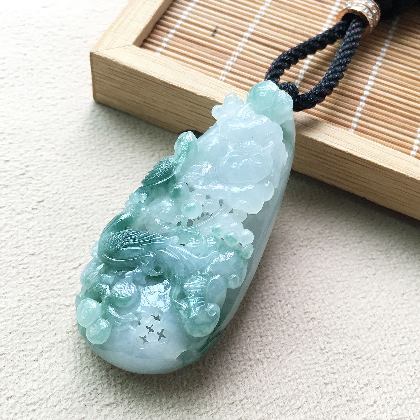 翡翠冰种飘花花开富贵吊坠